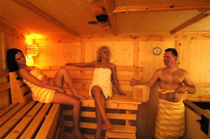 Hotel Kristall B&B Ишгль Экстерьер фото
